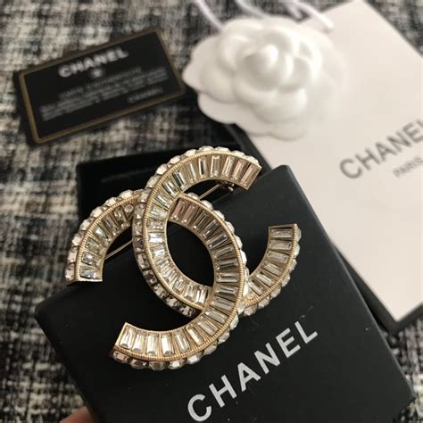 wholesale chanel brooches.